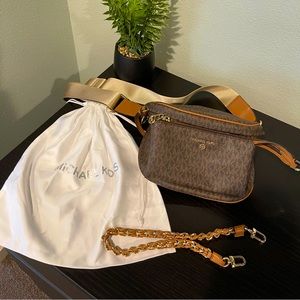 Michael Kors slater medium logo slim